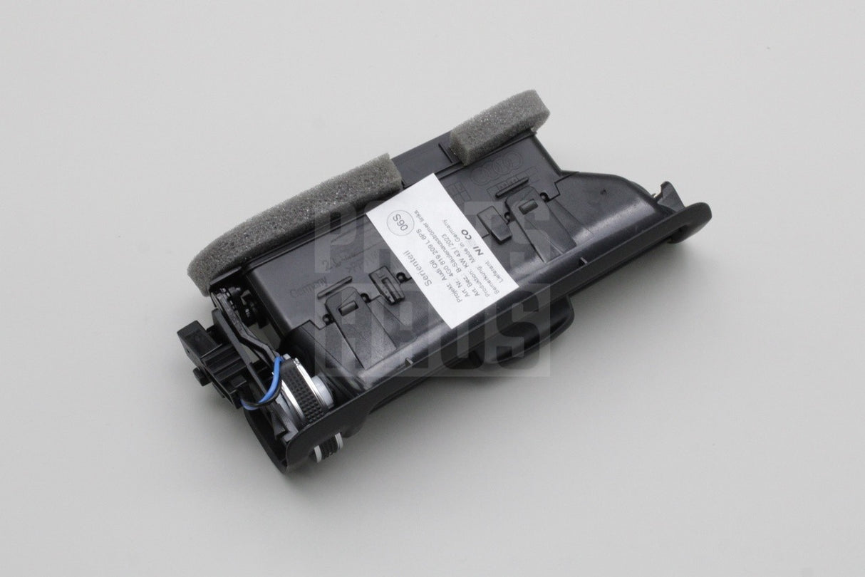 Audi Q7 Q8 RSQ8 2016-on b-pillar air vent (upper right) 4G0819210L 6PS