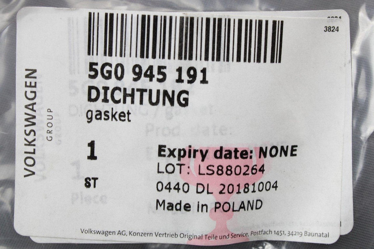 VW Golf MK7 2013-16 inner rear light gasket seal (left) 5G0945191