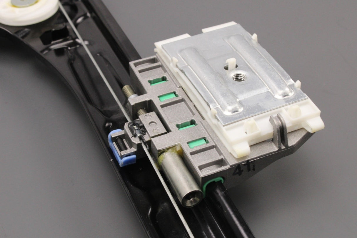 Audi TT TTS TTRS 2010-2014 window regulator (left) 8J0837461E