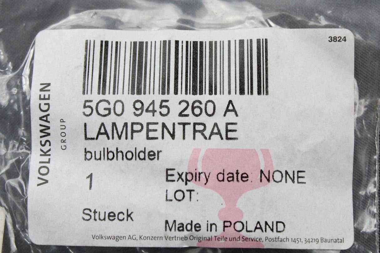 VW Golf MK7 2013-16 inner rear light bulb holder (right) 5G0945260A