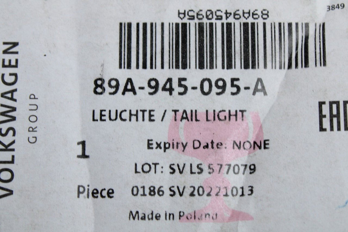 Audi Q4 e-Tron 2022-on RHD boot LED tail light (centre) 89A945095A