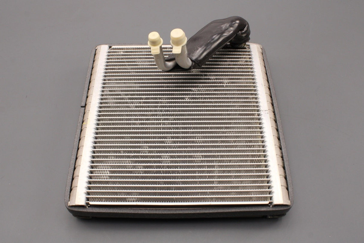 VW Golf Audi Q3 Skoda Octavia SEAT Ateca A/C evaporator (RHD) 5Q2816100