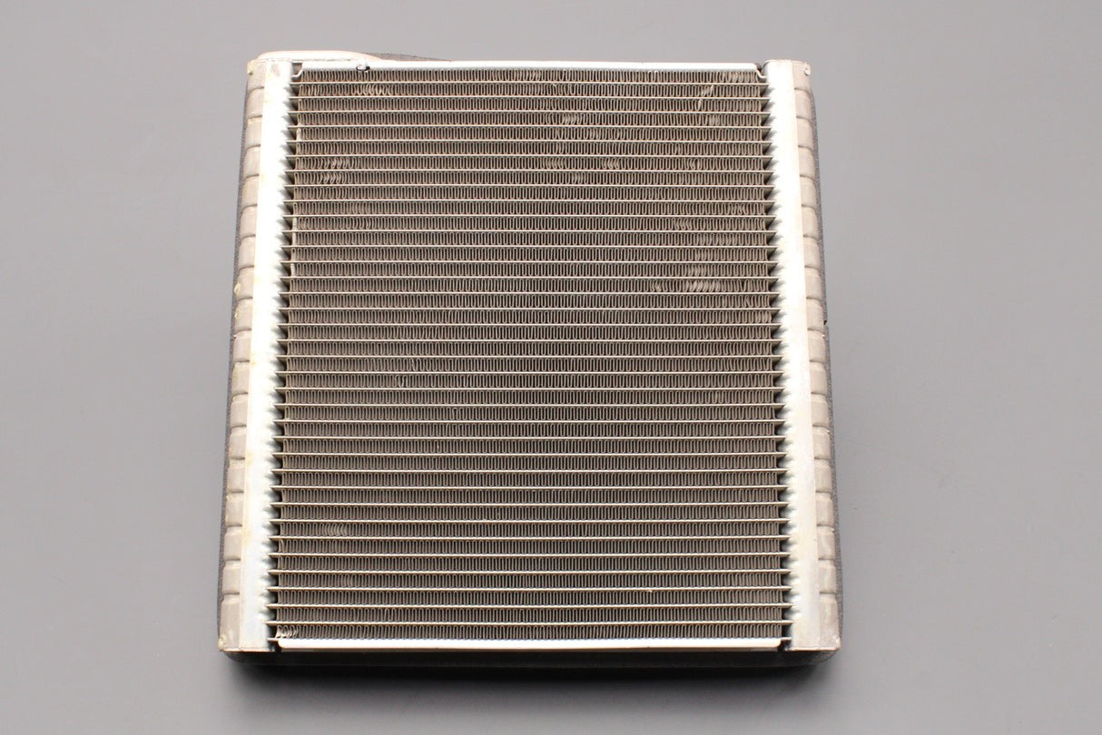 VW Golf Audi Q3 Skoda Octavia SEAT Ateca A/C evaporator (RHD) 5Q2816100