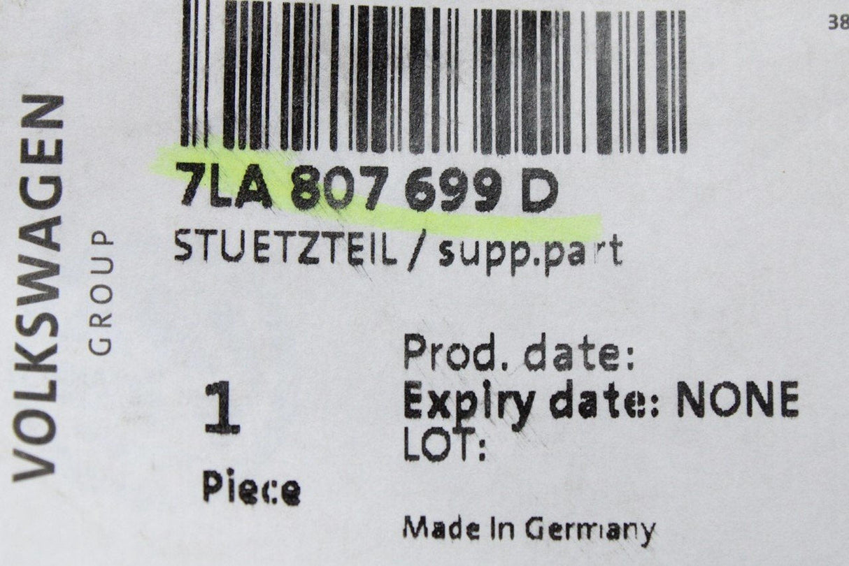 VW Transporter T6.1 2020-on radiator grille support element 7LA807699D