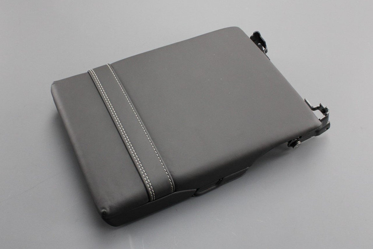 Volvo XC60 centre rear seat armrest 31696916