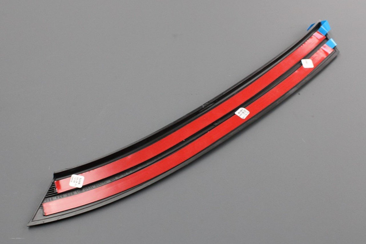 SEAT Ateca 16-on wheel arch protective strip (right rear) 575854990C 9B9