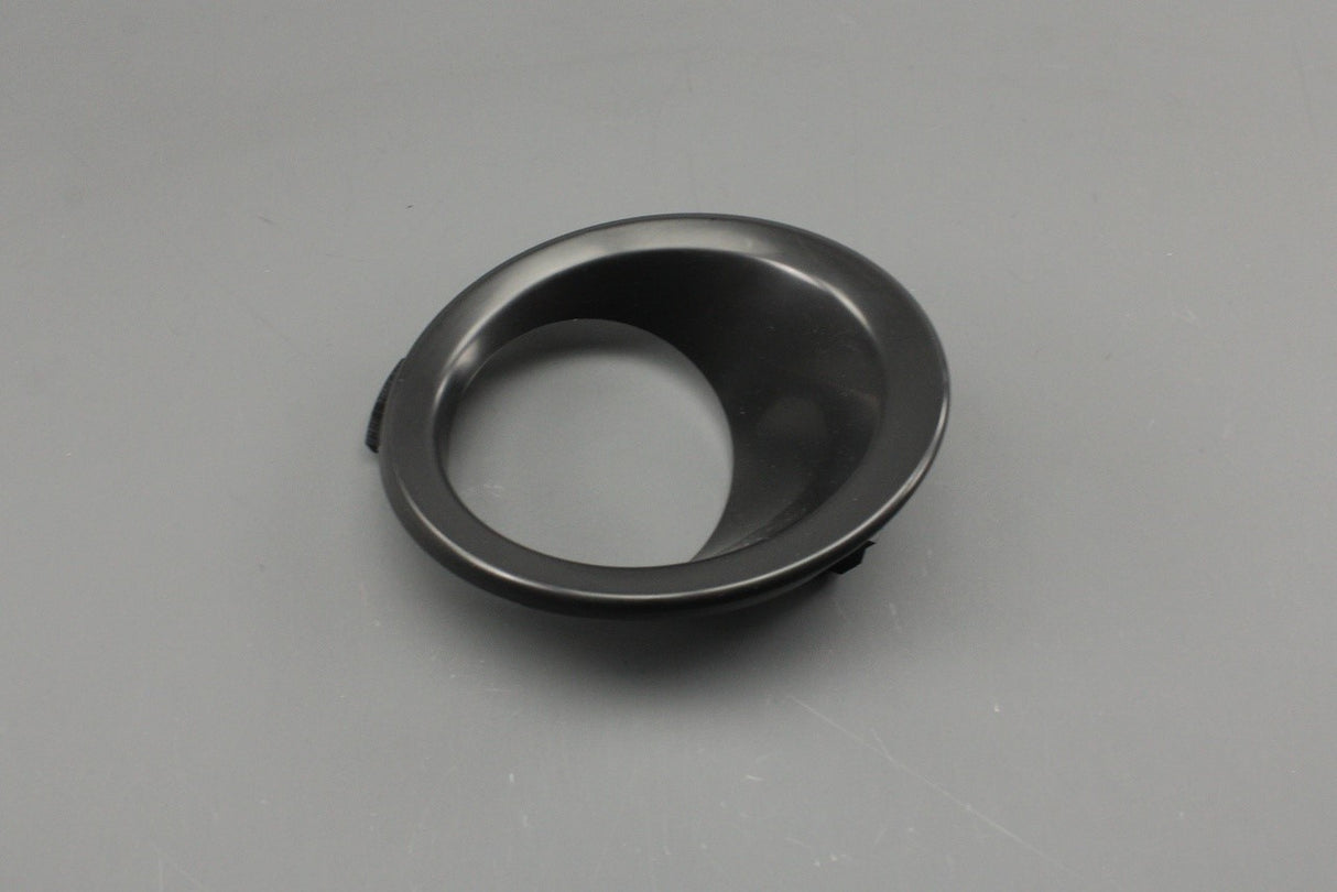 Skoda Octavia 1Z 2004-2013 front fog light cover (right) 1Z0807368A GRU