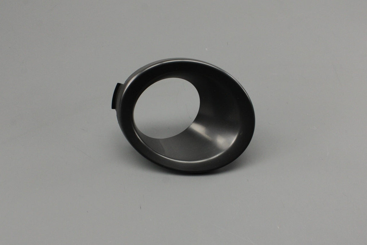 Skoda Octavia 1Z 2004-2013 front fog light cover (right) 1Z0807368A GRU