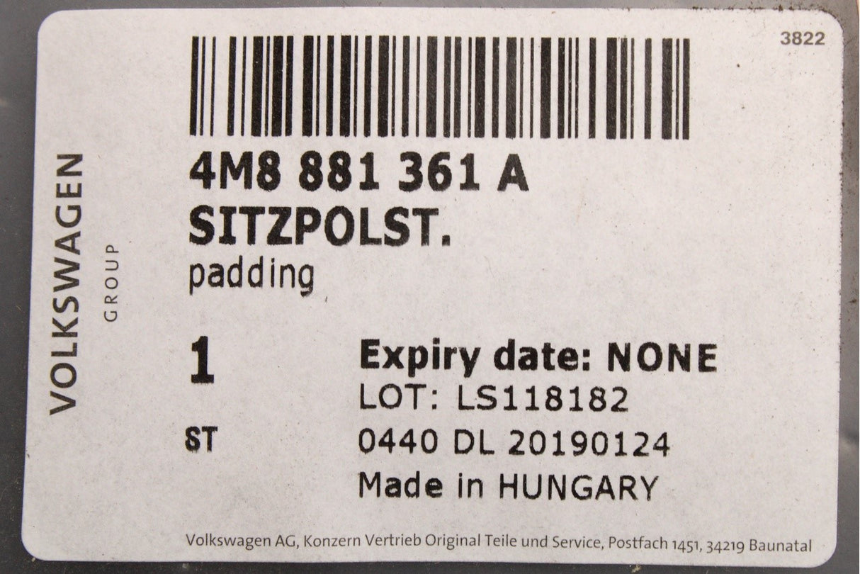 Audi Q7 Q8 RSQ8 2016-on centre seat padding (front) 4M8881361A