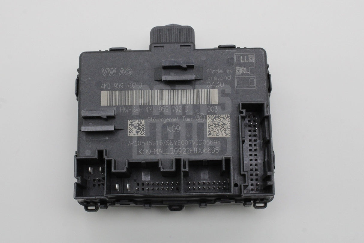 VW Touareg Audi A6 A8 RSQ8 17-on front door control unit (passenger) 4M1959792J