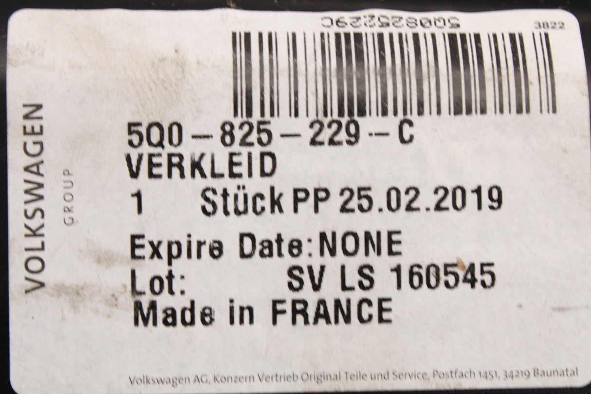 VW Golf MK7 Passat Audi A3 Q2 Skoda SEAT underbody trim 5Q0825229C