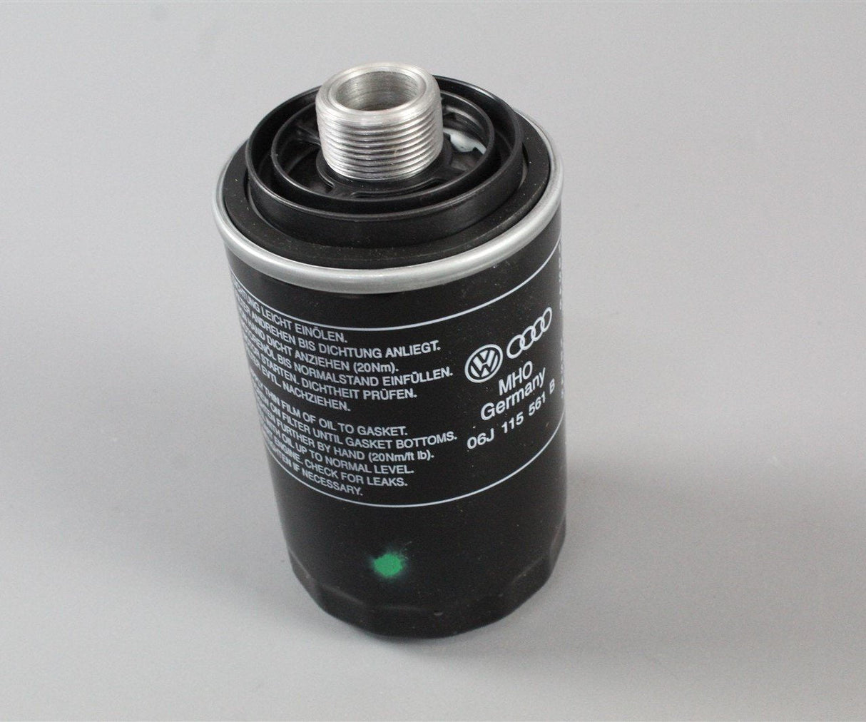 VW Audi Skoda SEAT 1.8 2.0 TSI TFSI oil filter 06J115403Q