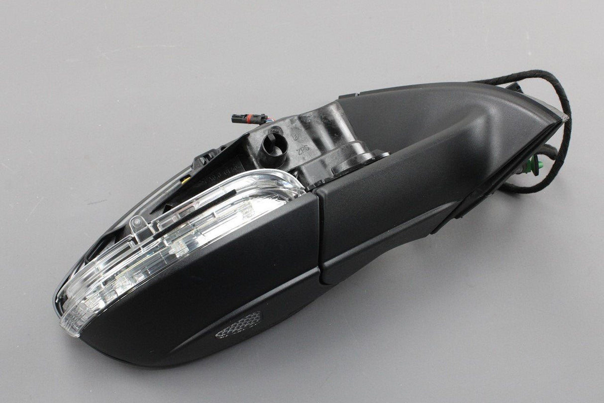 VW Passat B7 2011-2015 exterior mirror housing (right) 3AC857508F 9B9