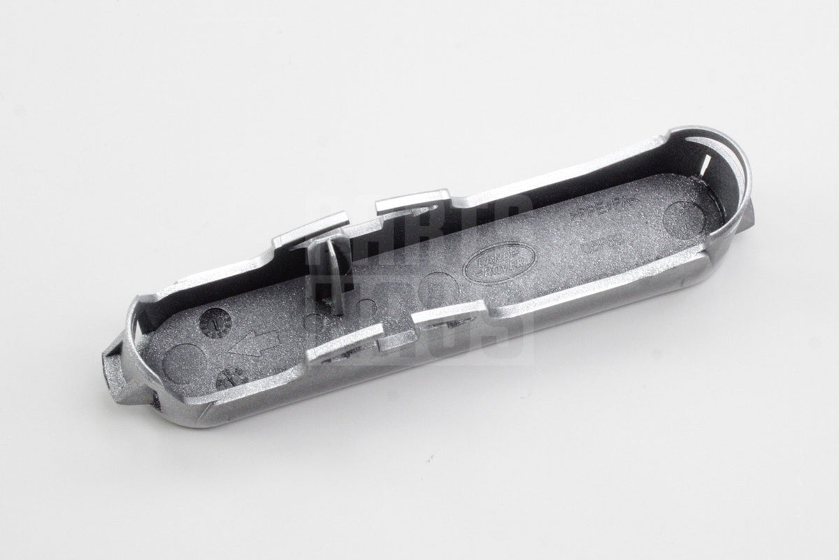 Land Rover Discovery 5 2017-on roof rail end cap (front right) LR106975