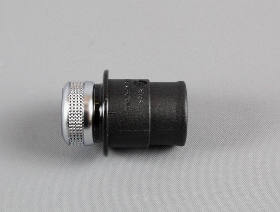 Audi A3 A4 A5 A7 A8 Q3 Q7 12V power outlet socket plug 4H0919311