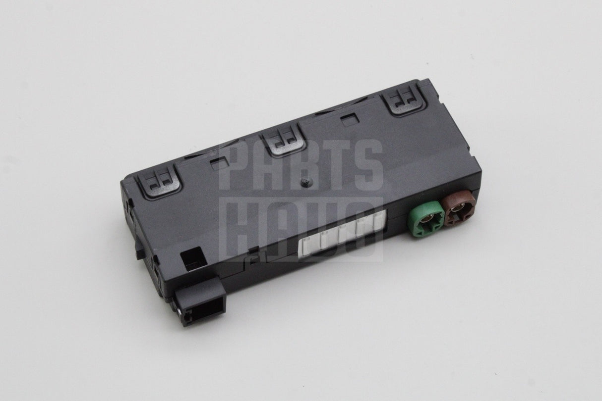 Audi A6 S6 A7 A8 S8 Q7 RS6 RSQ8 2016-on dual USB port (type-C) 4N1035736
