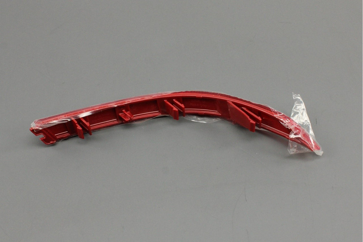 Skoda Enyaq 2021-on Elroq 2025-on rear reflector (outer left) 5LA945105