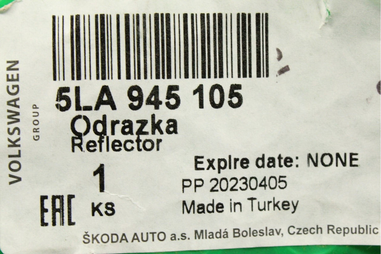 Skoda Enyaq 2021-on Elroq 2025-on rear reflector (outer left) 5LA945105