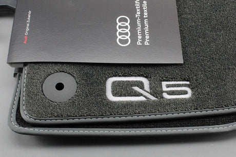 Audi Q5 2017- Premium Front carpet mats RHD 80C061275 MNO