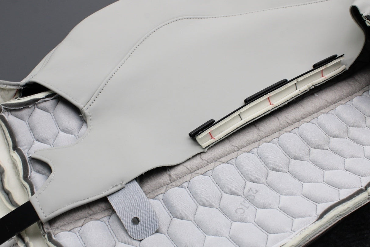 Audi RS6 2013-2018 front seat backrest cover (right) 4G0881806AM SMI