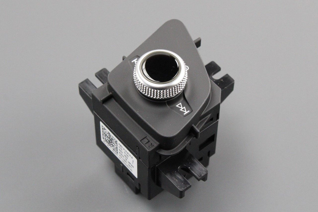 Audi Q7 4M 2016-on audio volume control knob panel (RHD) 4M2919616B