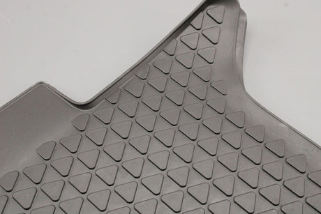 VW Amarok 2010-2022 rubber floor mats set (rear) 2H0061512 82V