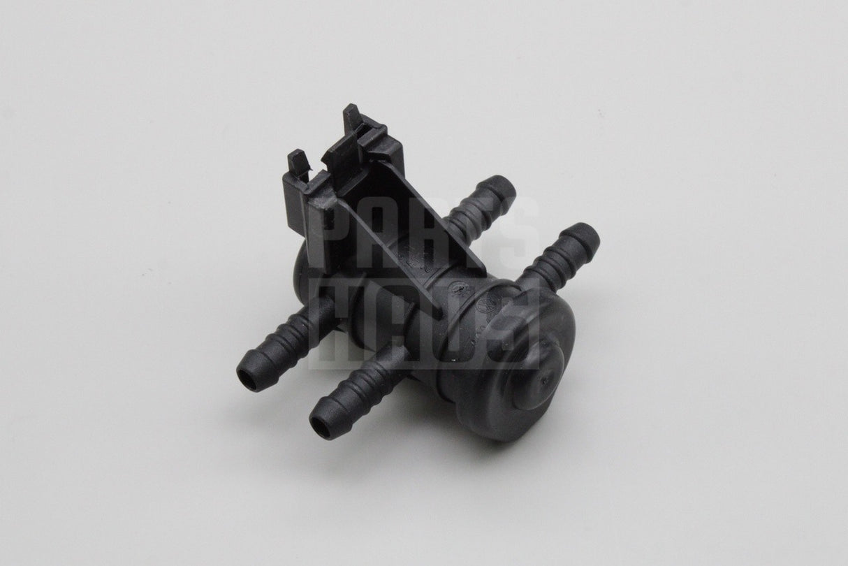 VW Fox Skoda Fabia SEAT Ibiza 1.4 1.9 TDI fuel kombi valve 6Q0131101A