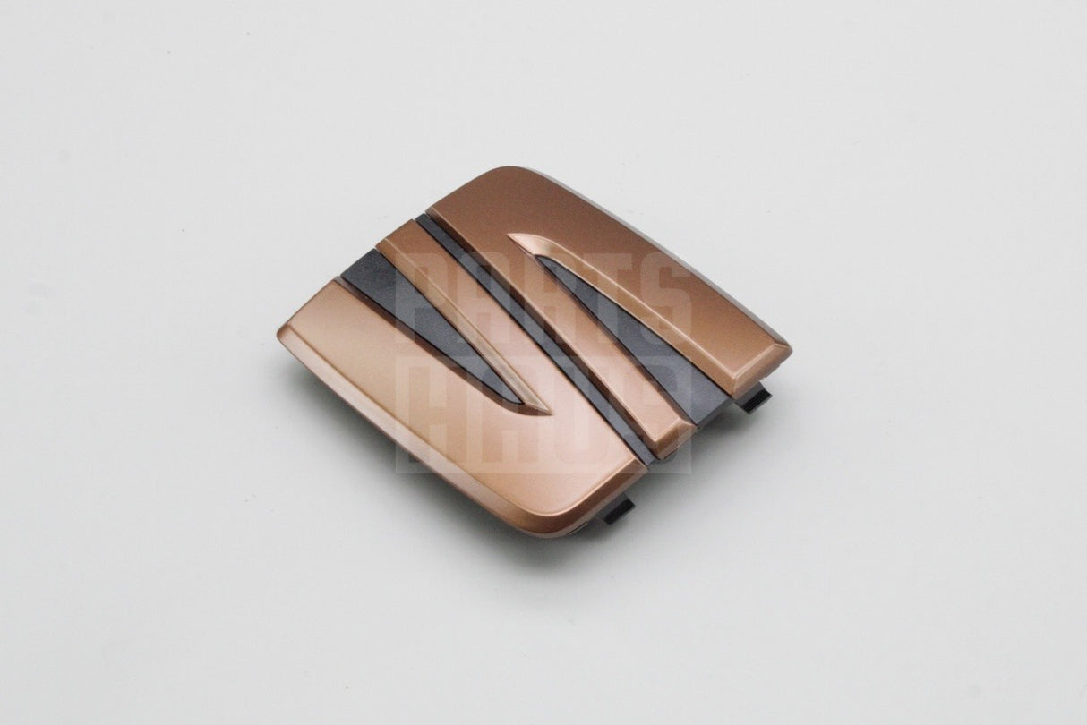 SEAT Leon CUPRA 2017-20 copper front grille badge emblem 5F0853679C 27A