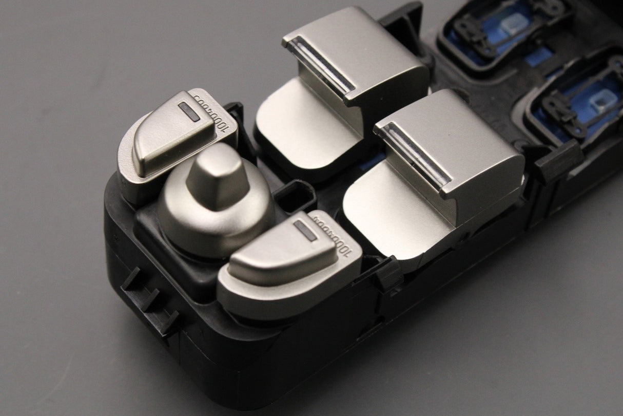 Jaguar XK 2006-2014 drivers door window switches C2P18644