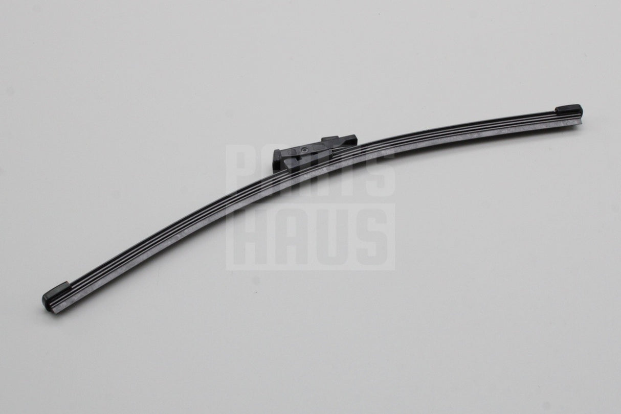 VW Golf Estate MK8 2020-on rear wiper blade (335mm) 5H9955427 9B9