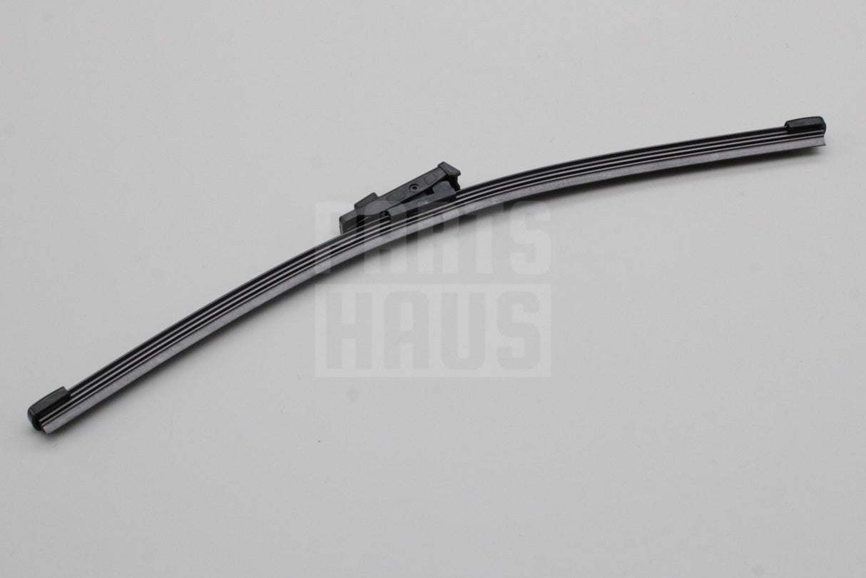 VW Golf Estate MK8 2020-on rear wiper blade (335mm) 5H9955427 9B9