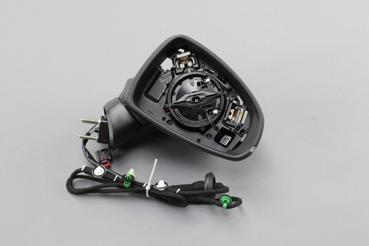 Audi A1 2011-18 right wing door mirror housing 8X2857410R 9B9