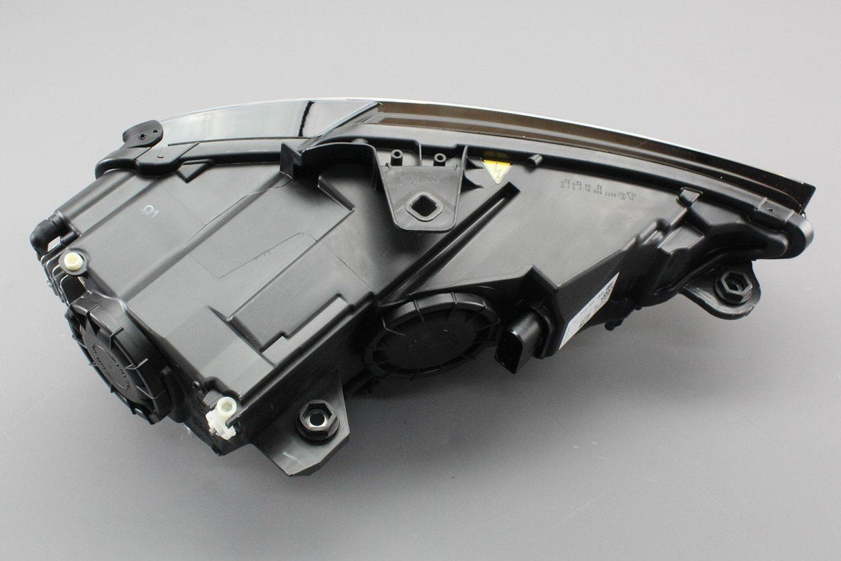 Audi A3 S3 RS3 13-16 Xenon gas discharge headlight (left) 8V0941043A