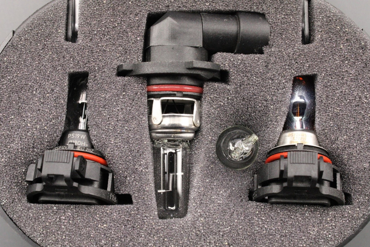 Range Rover Evoque 2012-2018 spare light bulb set VPLHV0060