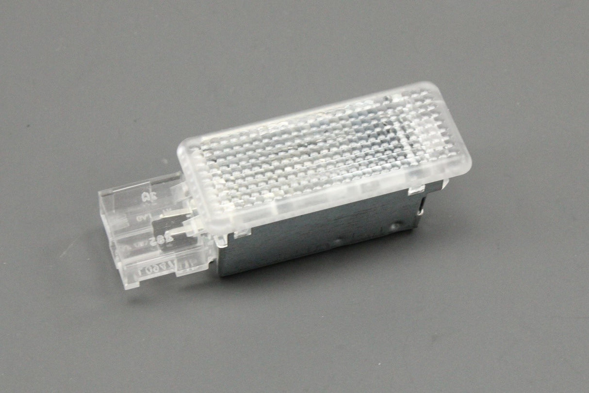 VW Audi Skoda SEAT foot well / glovebox light 7L0947415