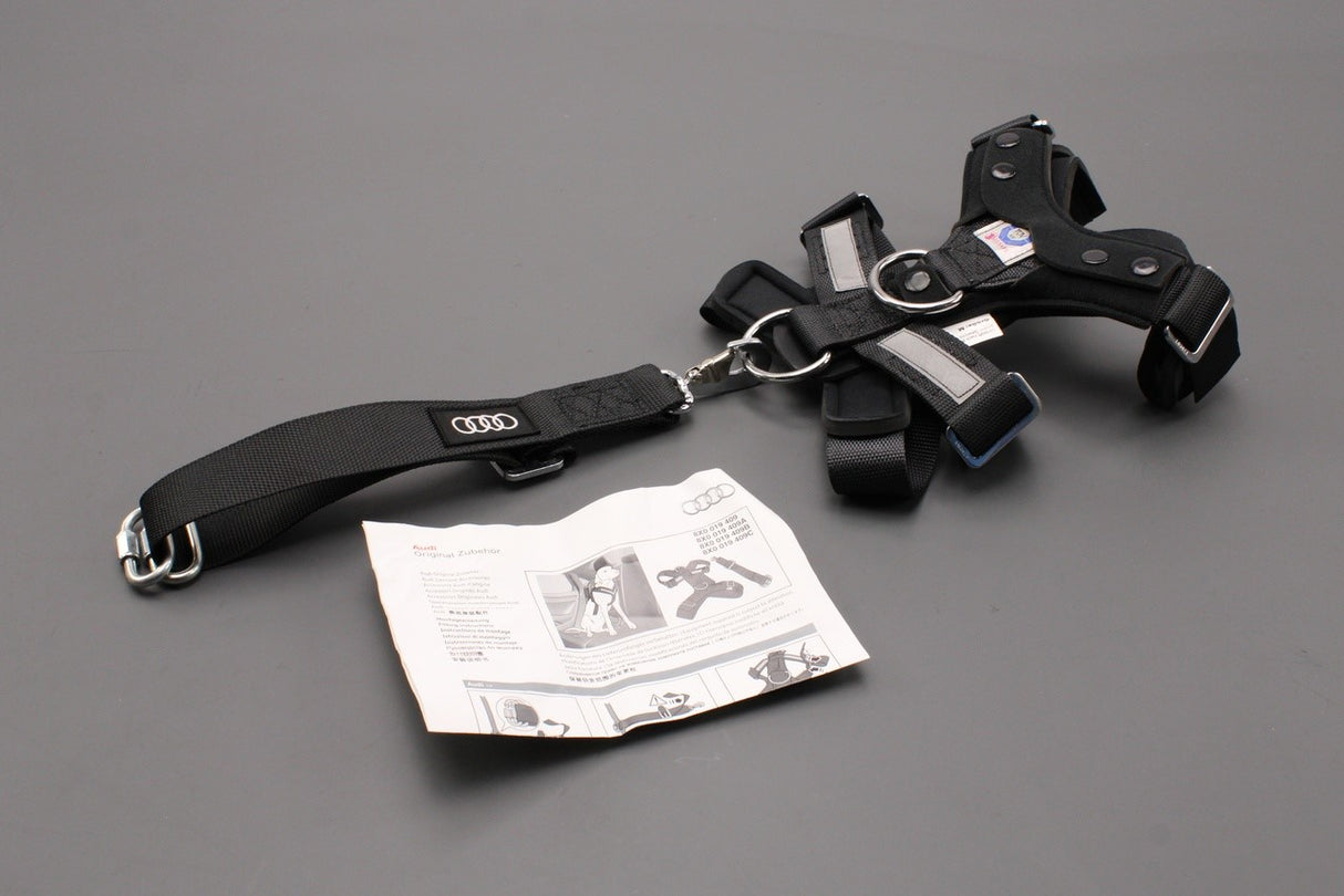 Audi accessory medium dog safety harness (15-30kg) 8X0019409A