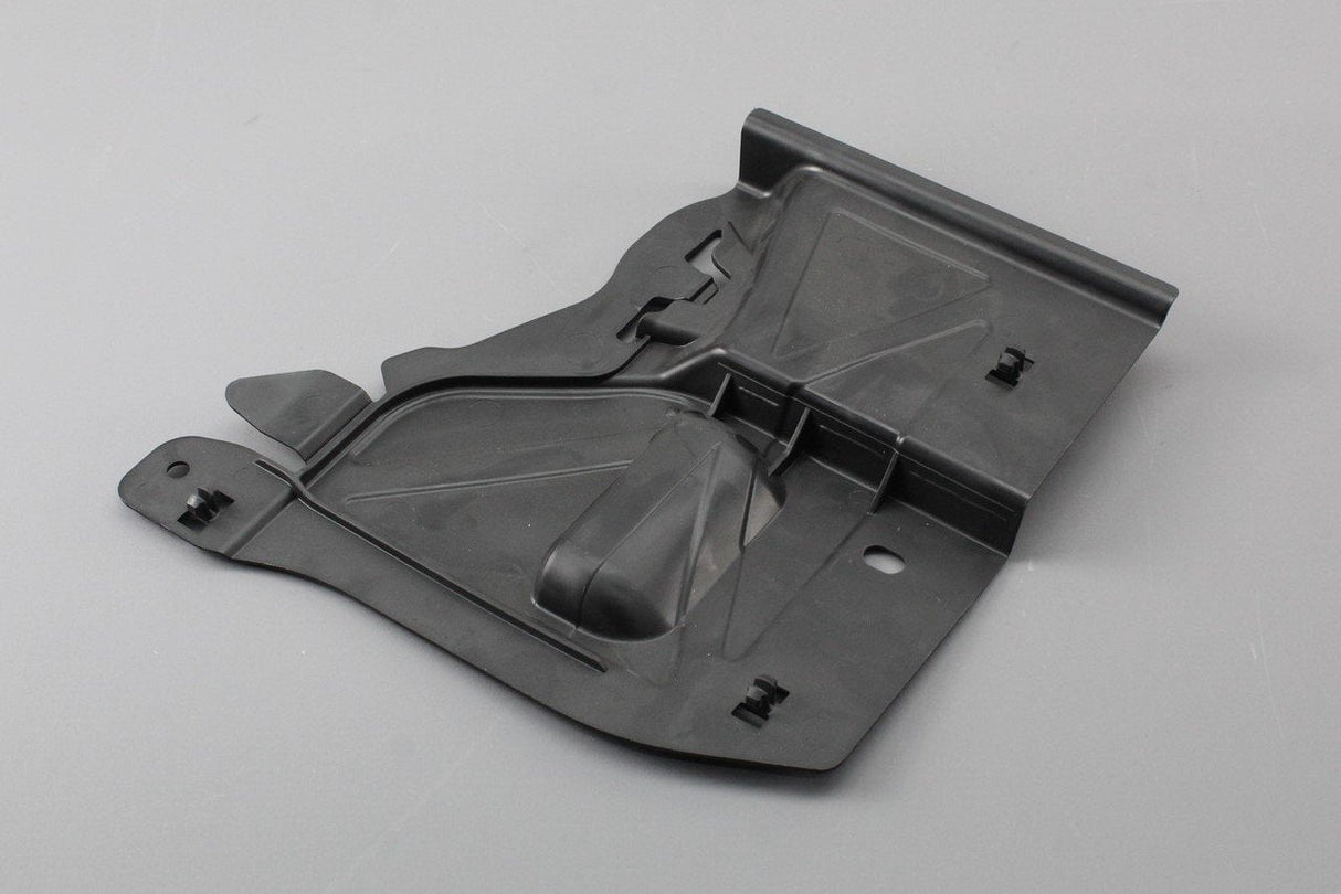 VW Golf Audi A3 SEAT Skoda right underbody protection trim 5Q0825272A