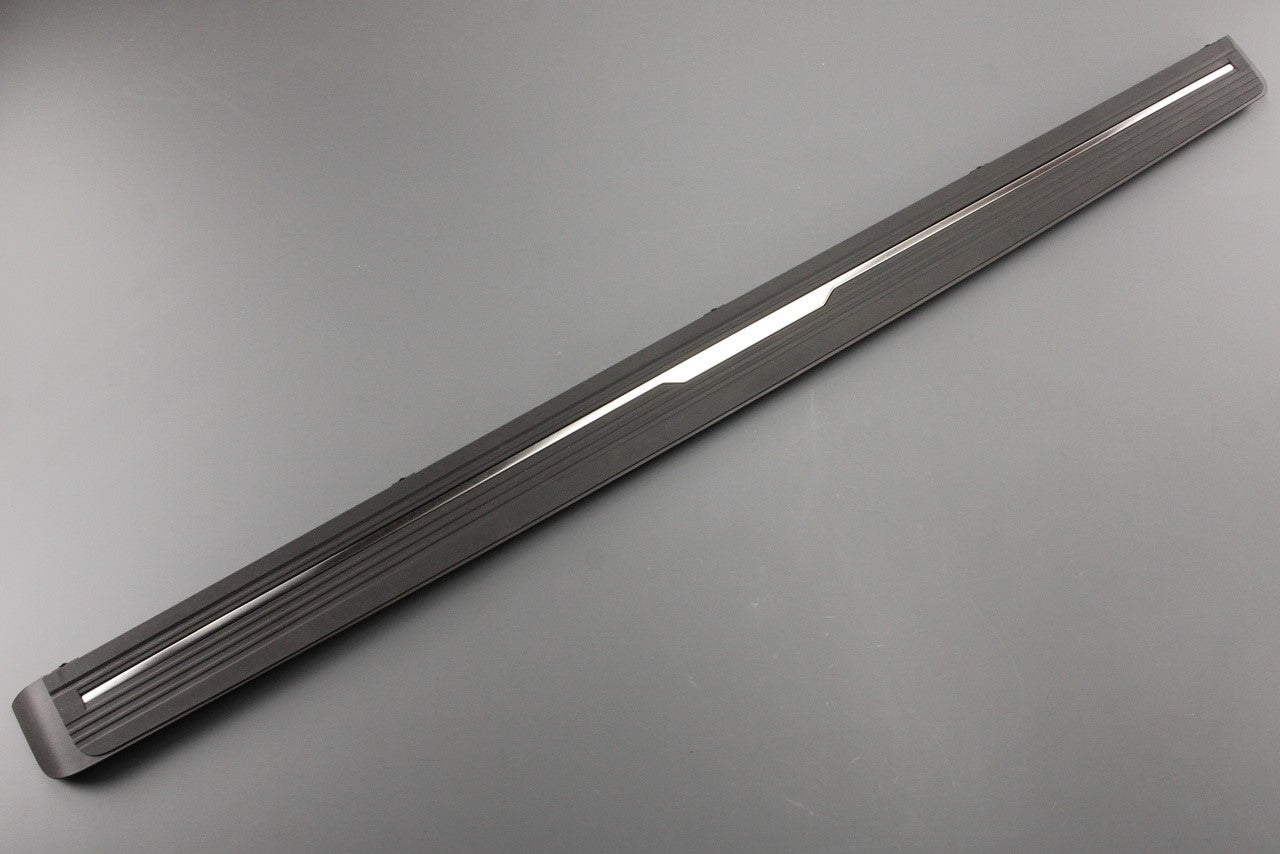 Land Rover Discovery 5 17-on deployable side step (left) VPLRP0327