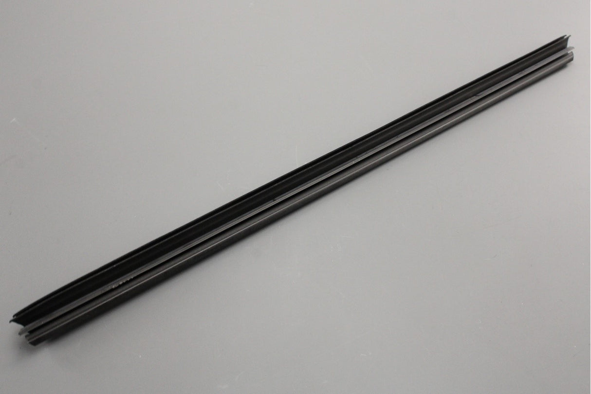 Skoda Octavia 04-13 inner window aperture seal (front left) 1Z0837479A