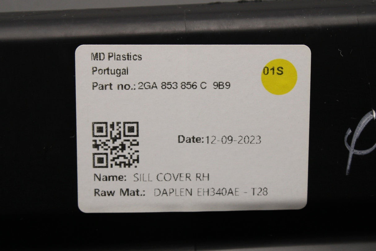 VW T-Roc 2018-on sill trim (right) 2GA853856C 9B9