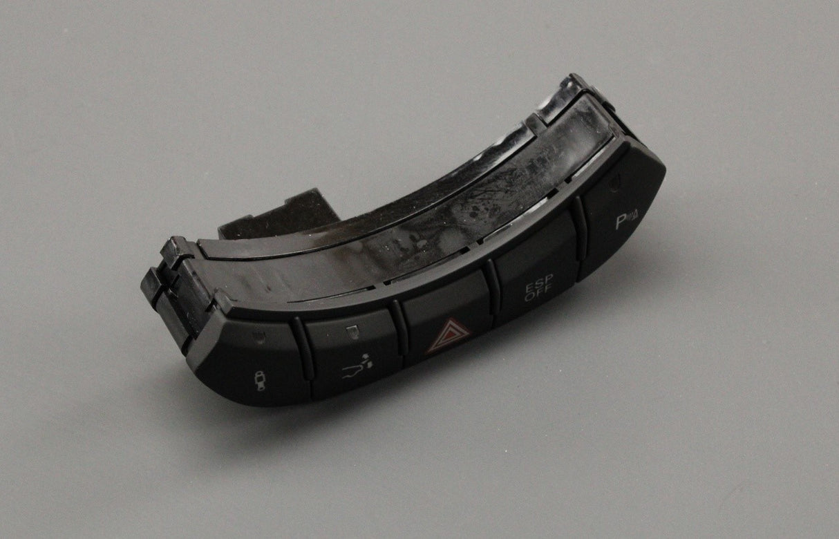 Audi R8 2007-12 centre console hazard light switch pack 424927137G 5PR