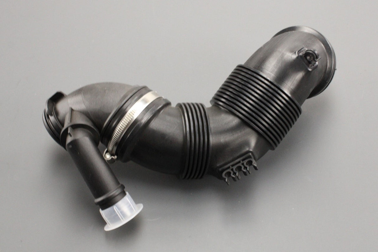 VW Golf MK7 Audi A3 Skoda SEAT air intake hose (1.6 2.0 TDI) 5Q0129654L