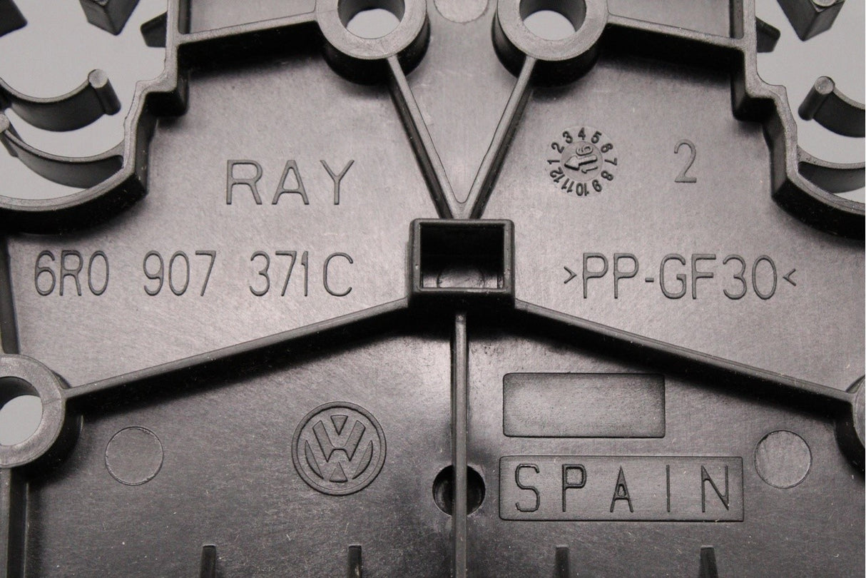 VW 6R 10-15 Skoda Fabia SEAT Ibiza ECU & relay mounting board 6R0907371C