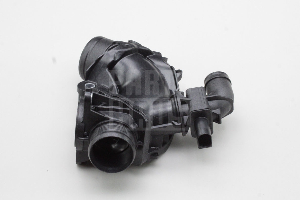Audi A4 A5 A6 Q5 2.0 TDI air intake connection 04L129635F