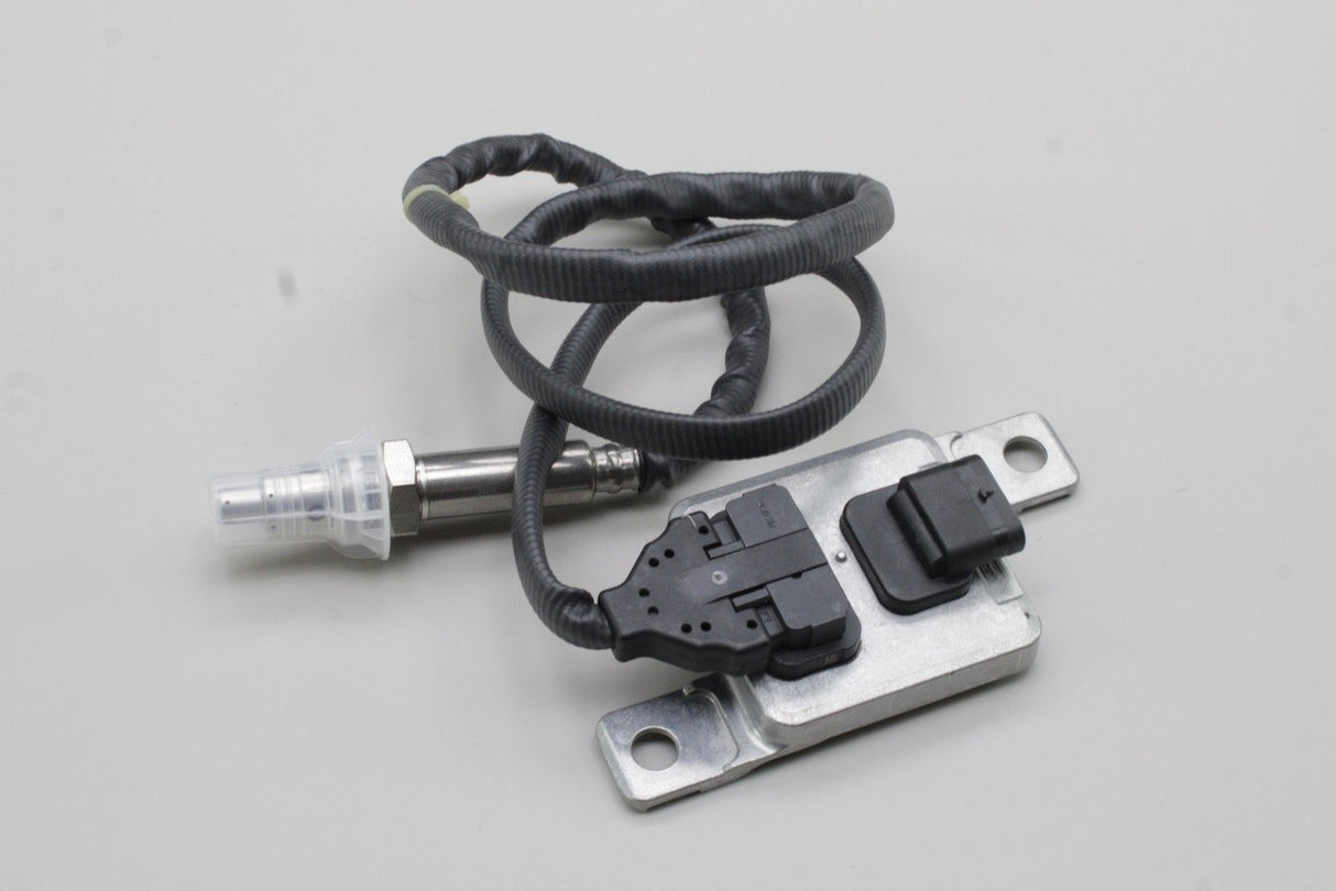 Audi Q7 2007-2015 3.0 TDI NOx sensor with control unit 059907807T