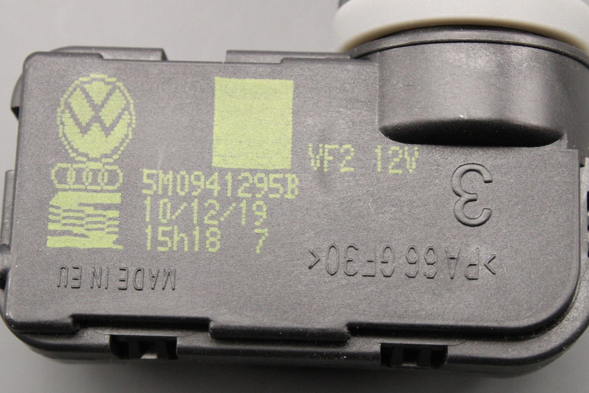 VW Golf MK6 09-13 Scirocco headlight range control motor (x1) 5M0941295B
