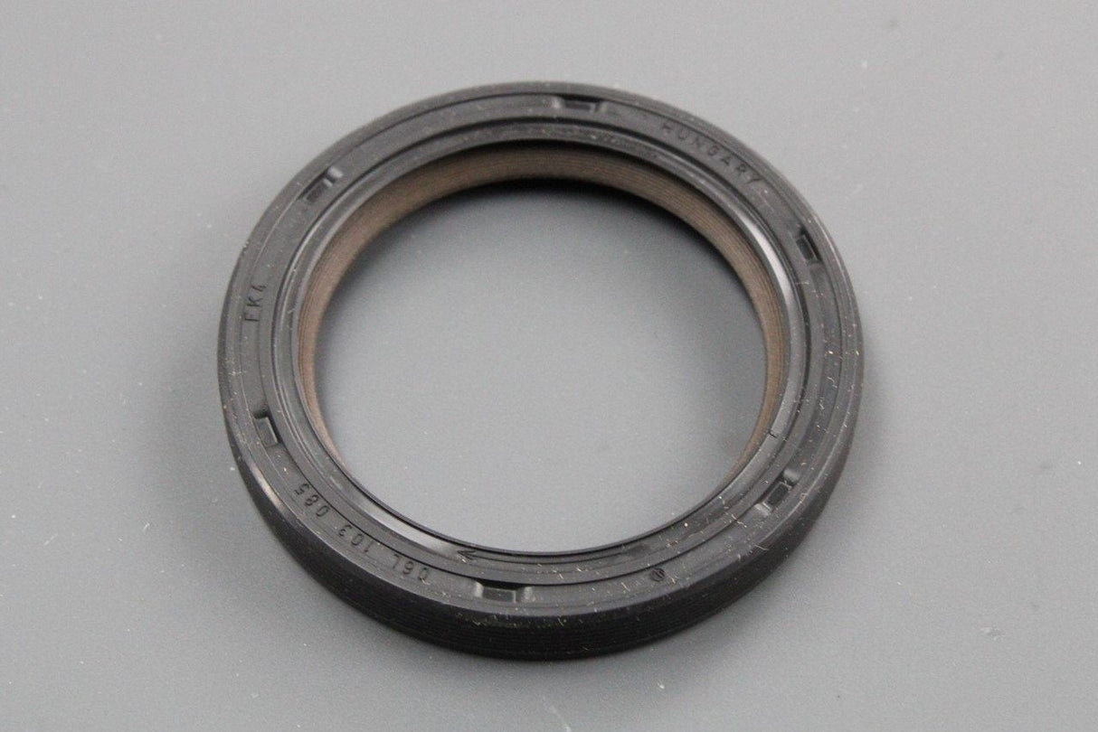 VW Golf MK7 Audi A3 Skoda SEAT crankshaft oil seal (45x60x8) 06L103085B