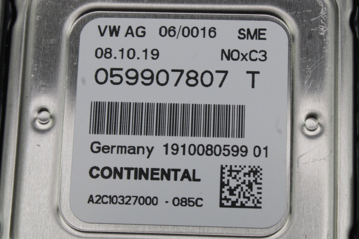Audi Q7 2007-2015 3.0 TDI NOx sensor with control unit 059907807T
