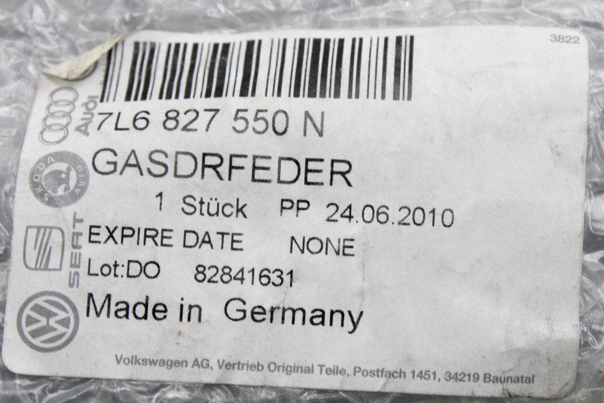 VW Touareg 7L 2003-10 boot lid gas strut (right) 7L6827550N