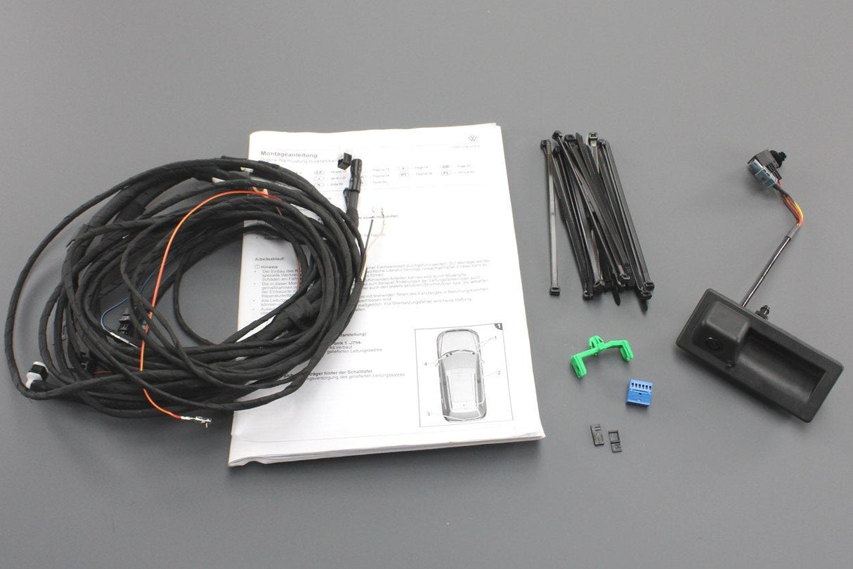 VW Touran 2016-on reversing camera kit (RHD) 5TC054634